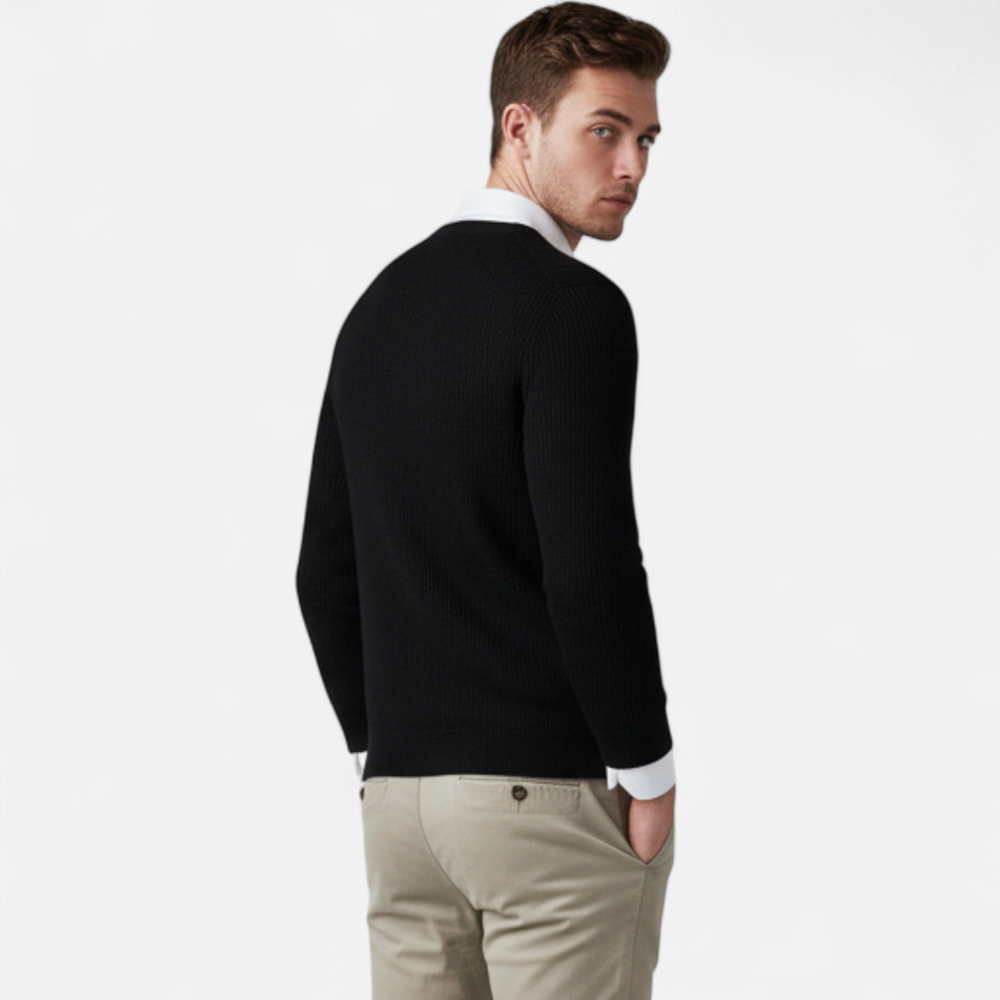 Anvoire | Men’s Heritage V-Neck Knit Sweater