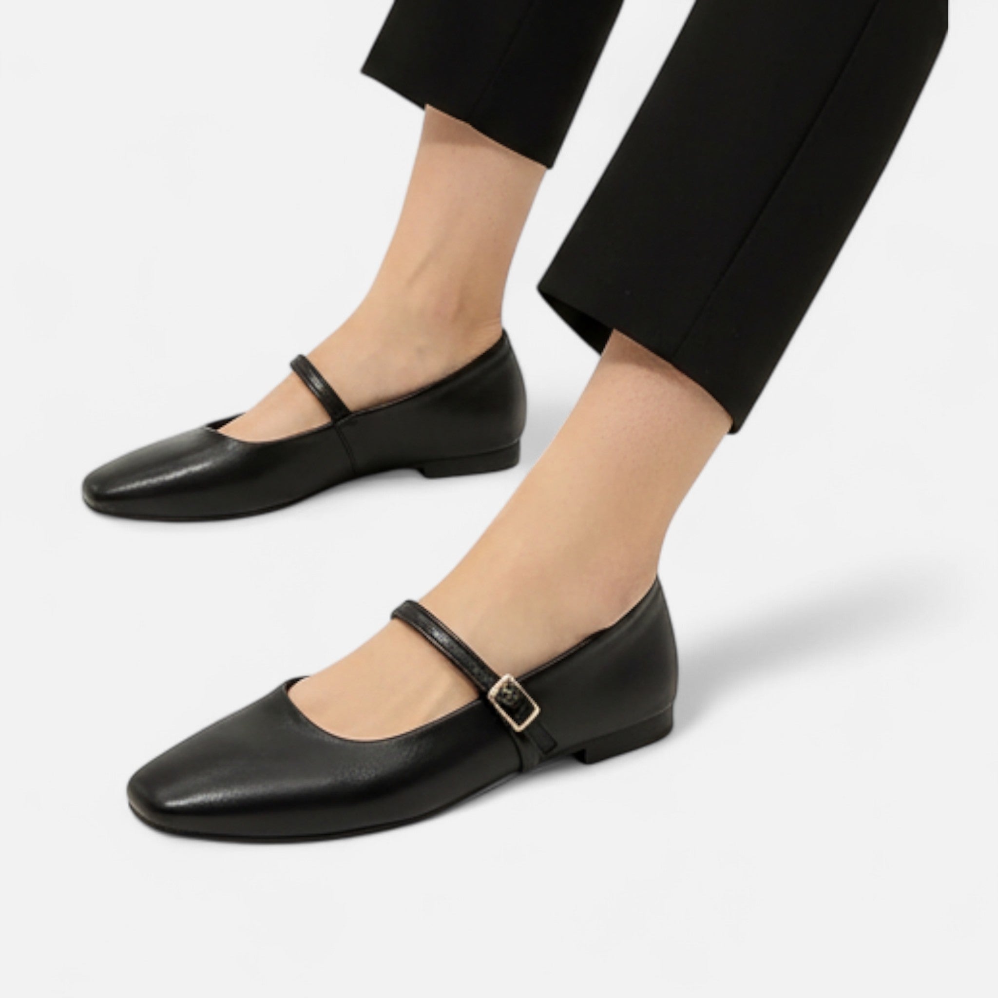 Anvoire | Women’s Flat Shoes – Timeless Solid Elegance