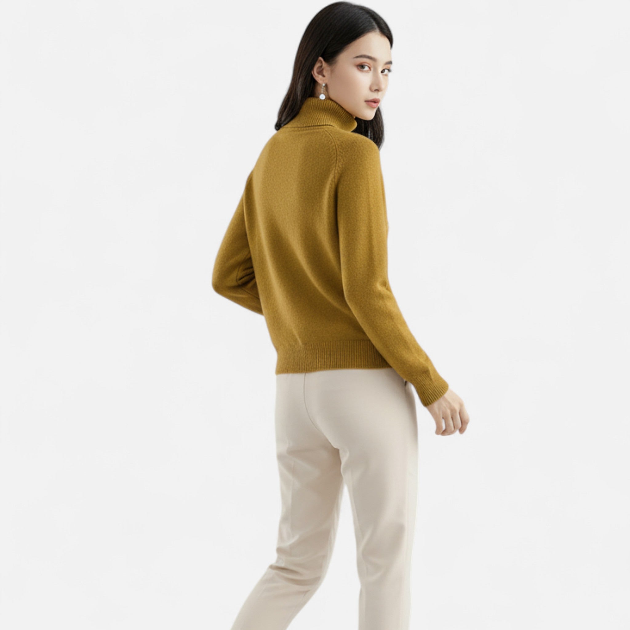 Anvoire | Women’s Solid Turtleneck Wool Sweater