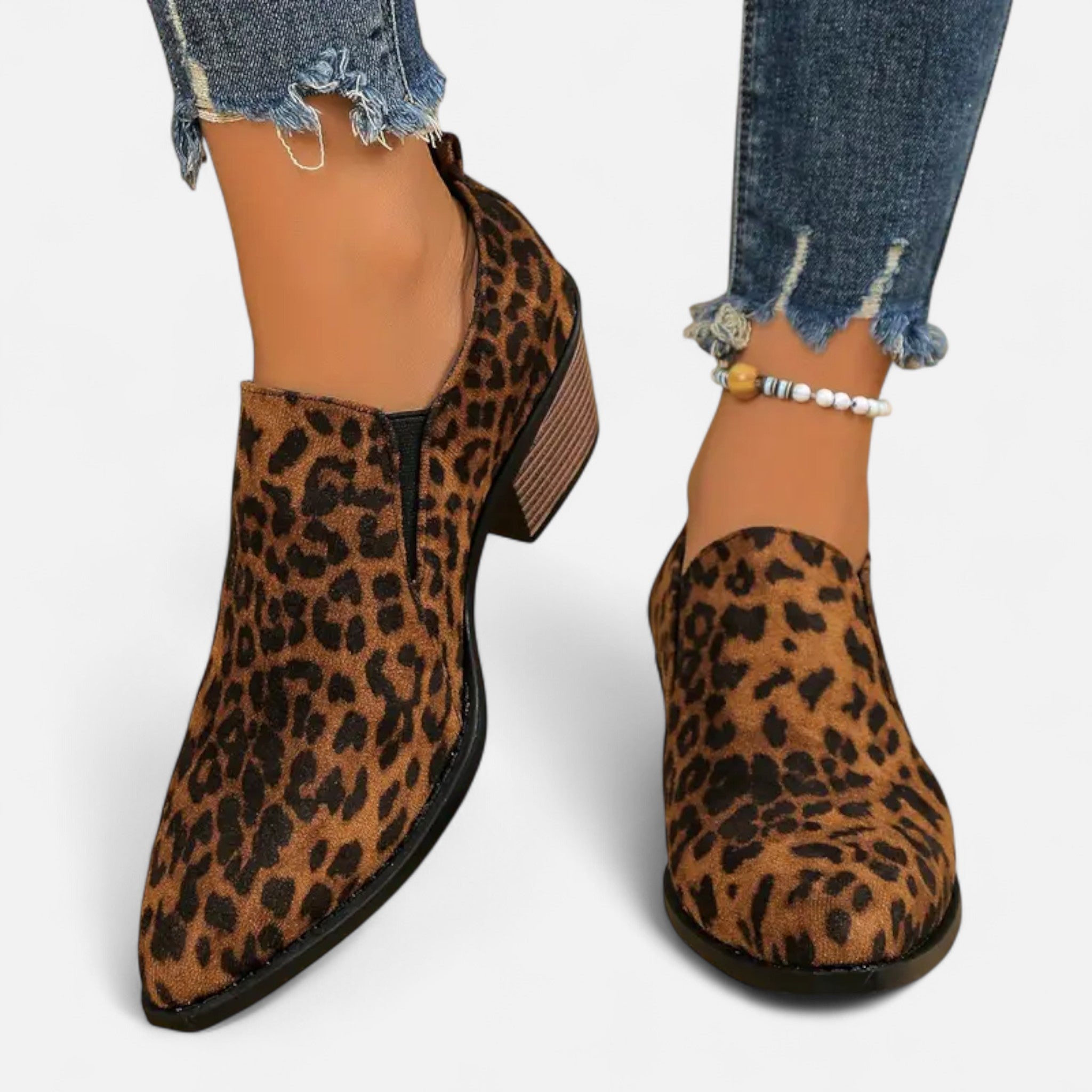 Anvoire | Women’s Slip-On Shoes – Pointed Elegance