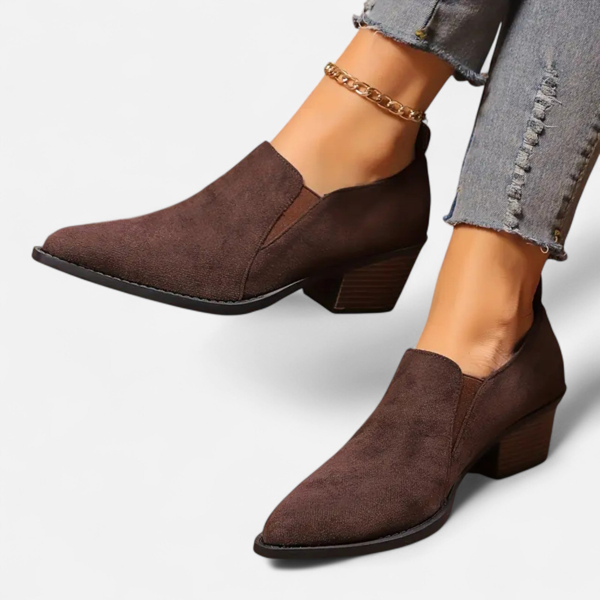 Anvoire | Women’s Slip-On Shoes – Pointed Elegance